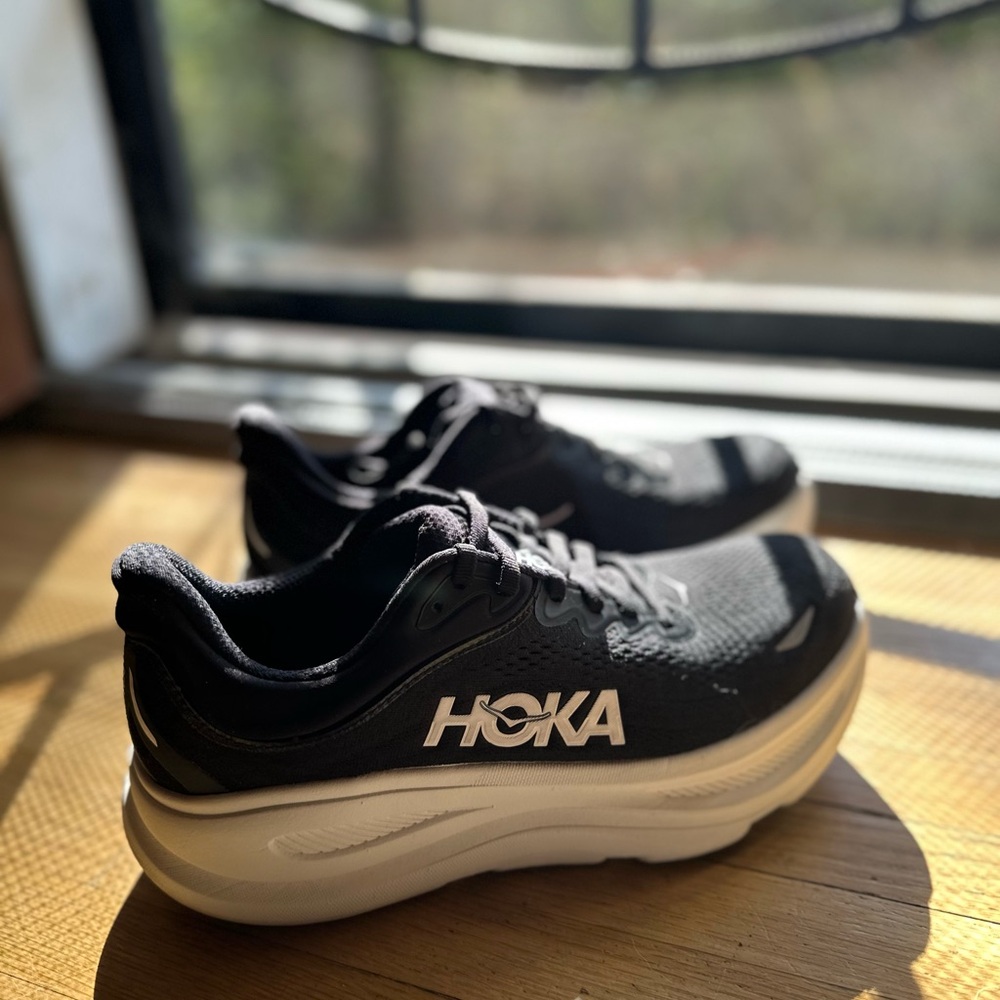 Women’s Hoka Bondi 9, size 9.5 Wide